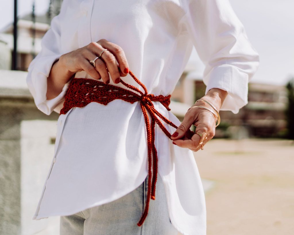 Los accesorios tendencia primavera verano 2026 la bandana que vas a querer tejer